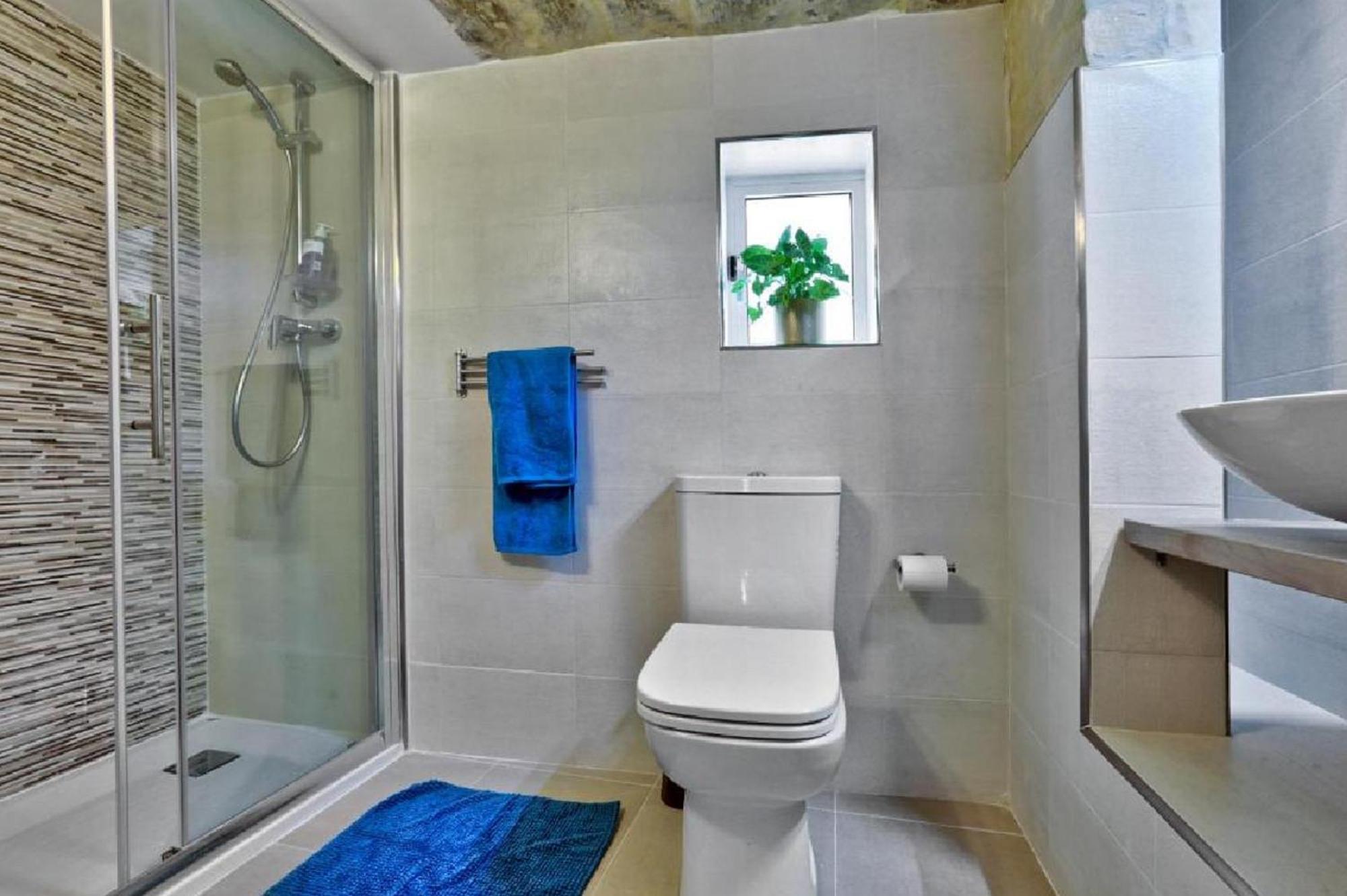 Exquisite 3-Bedroom Duplex Penthouse With Jacuzzi In Valletta Centre المظهر الخارجي الصورة
