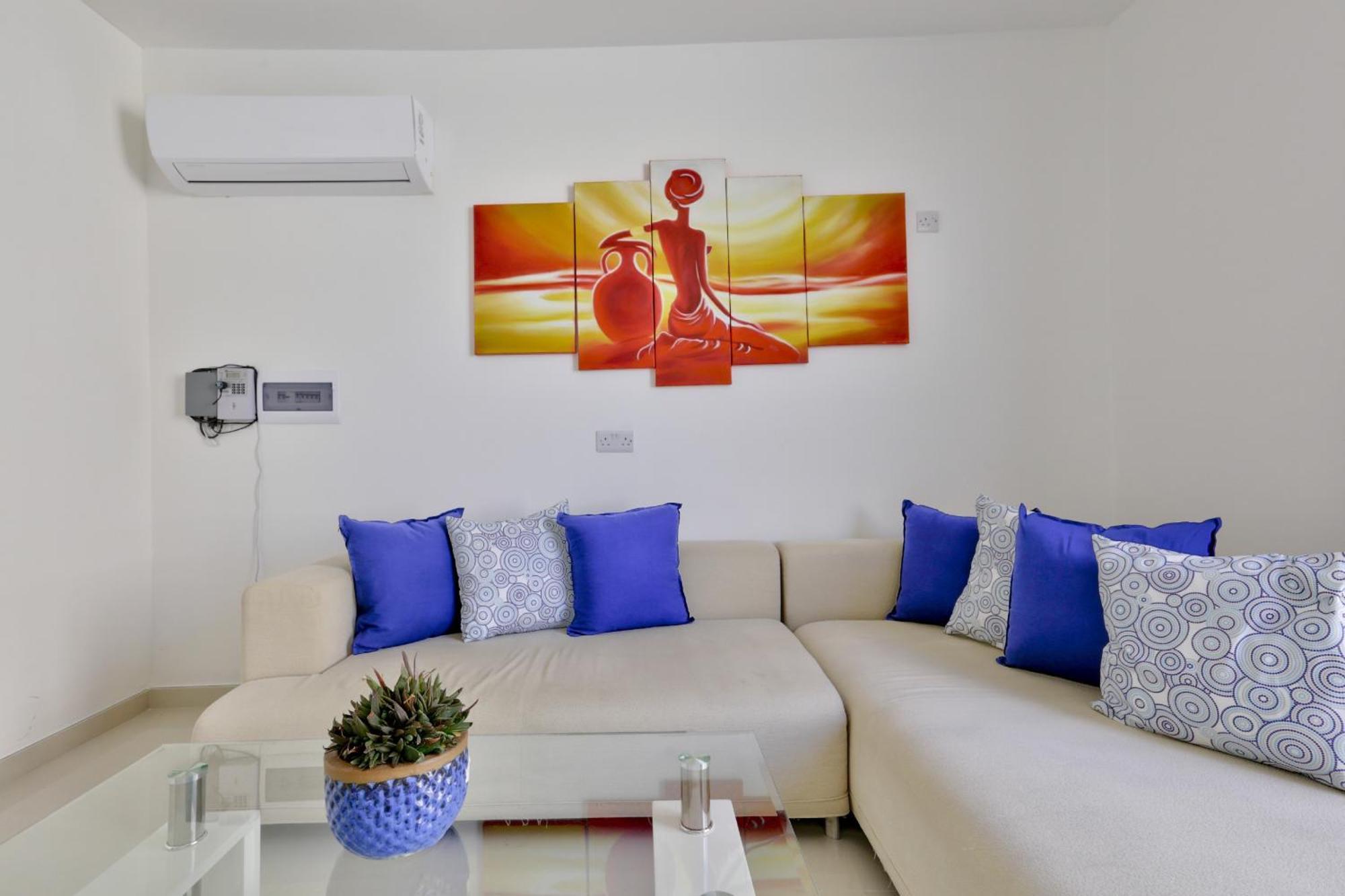 Exquisite 3-Bedroom Duplex Penthouse With Jacuzzi In Valletta Centre المظهر الخارجي الصورة